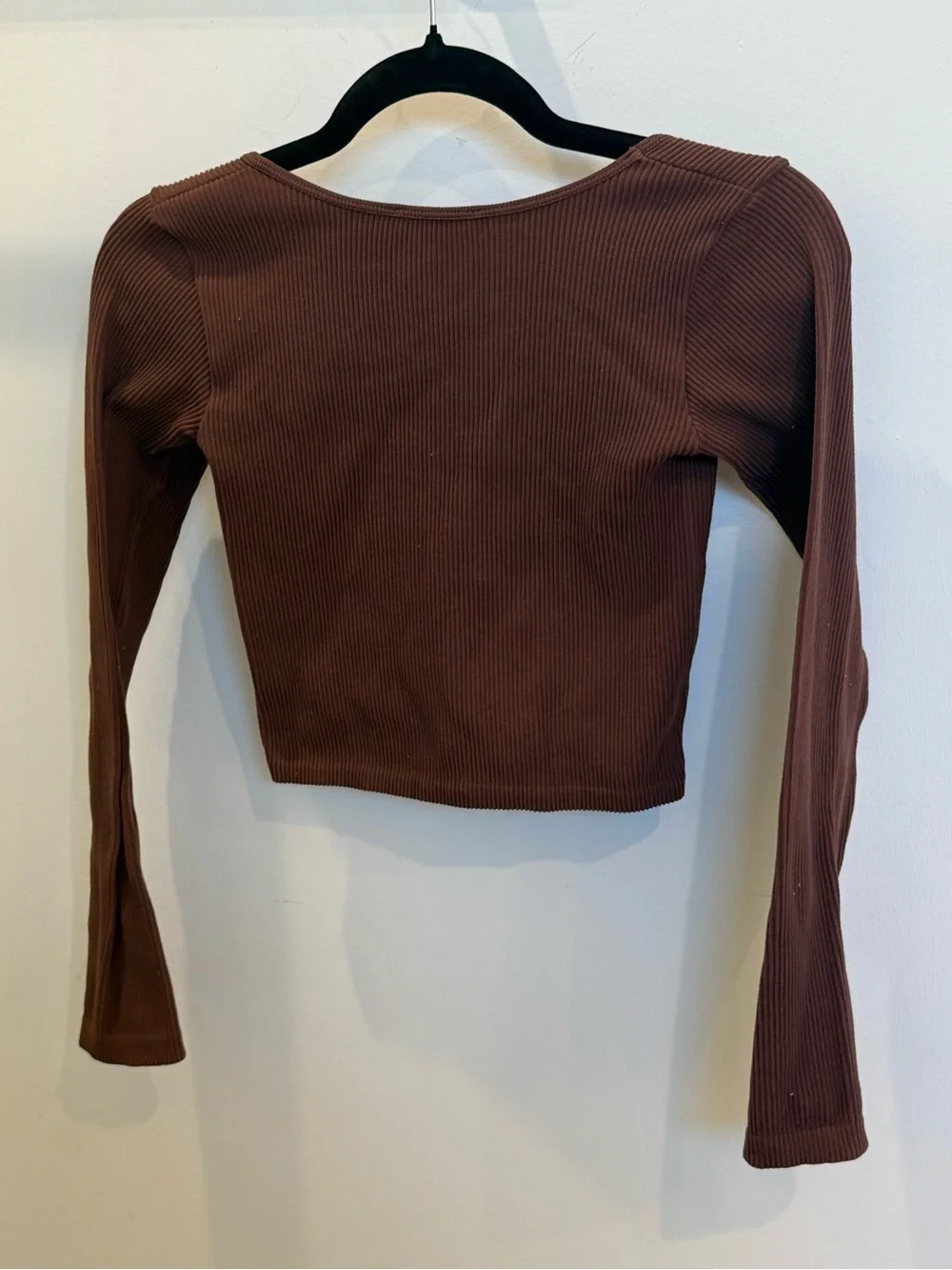 Zara Ribbed Scoop-Neck Long Sleeve Crop Top - Brown